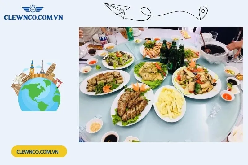 Cơm Niêu Singapore Kompo